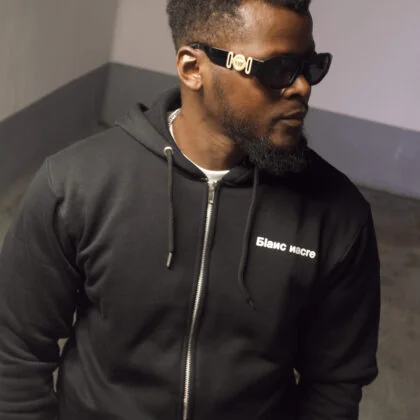 Le Sweat zip à capuche 